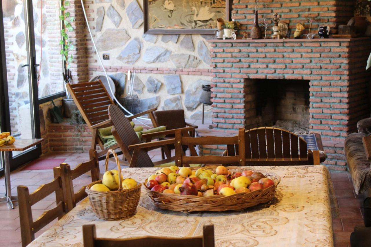 Guest House Poligloti Tel Avi Exterior foto