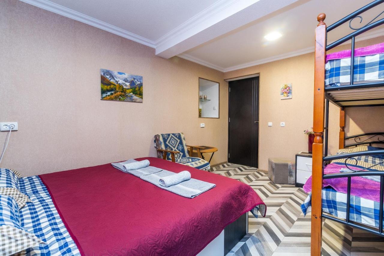 Guest House Poligloti Tel Avi Exterior foto